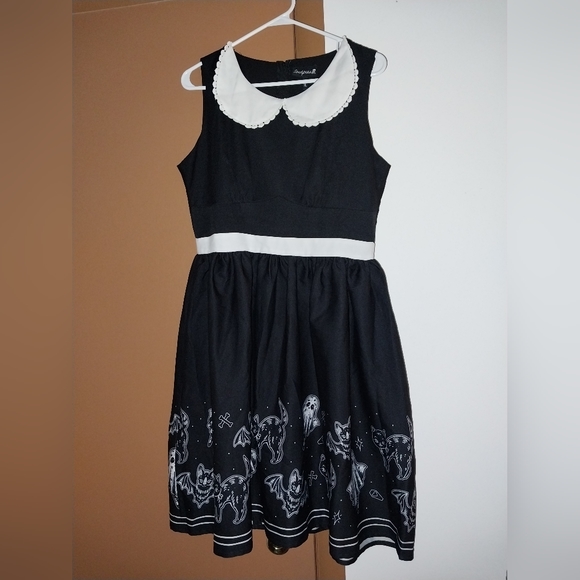 Sourpuss black & white spooky print dress - Picture 2 of 11